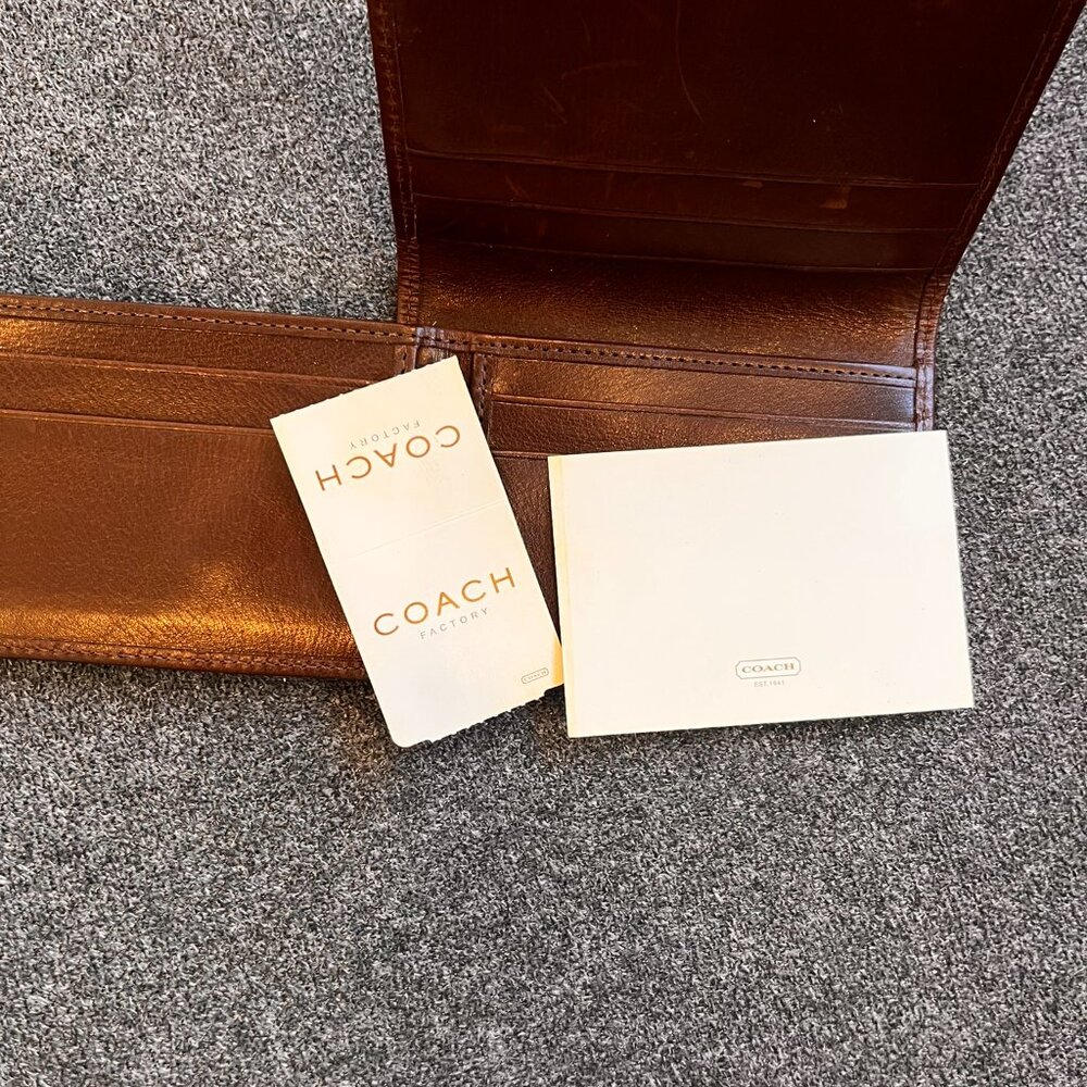 Coach Wallet - Picture 4 of 5